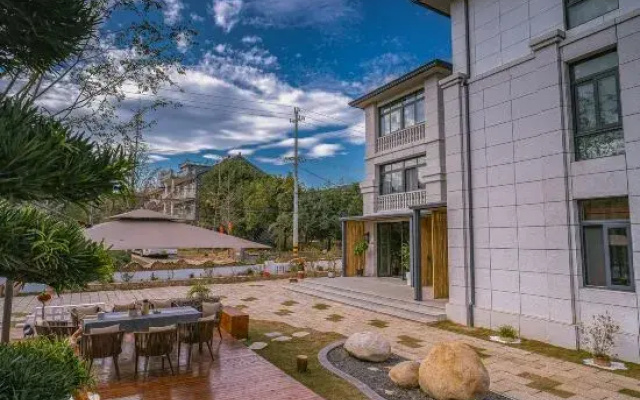 Moshanghuakai Boutique Guesthouse