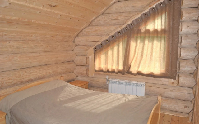 Загородный отель «Лесное озеро»