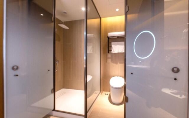 Ji Hotel Shanghai Meilong Wanhui International Plaza