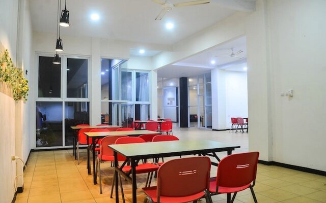 Capital O 1246 Hotel Grand Pacific