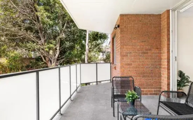 Spacious 2BR Home - Well-Connected to Everything