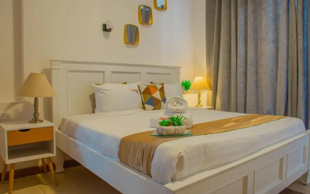 LUXE, ELEGANT 1BR IN KILIMANI STRONG WIFI With pool