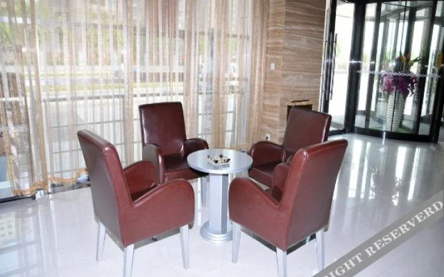 Zhonghao Holiday Hotel