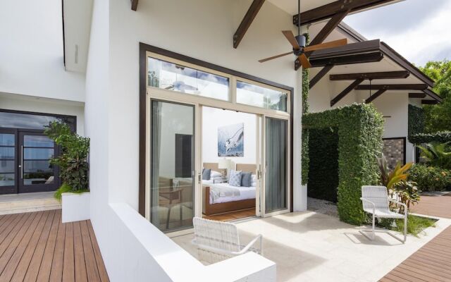 Villa Belvedere Ocean Views up to 12 Guests