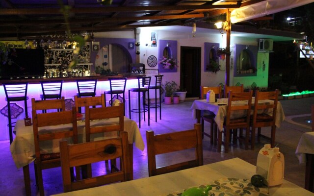Alinda Villa