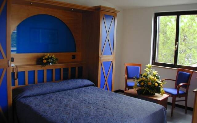 Estella Club & Beauty