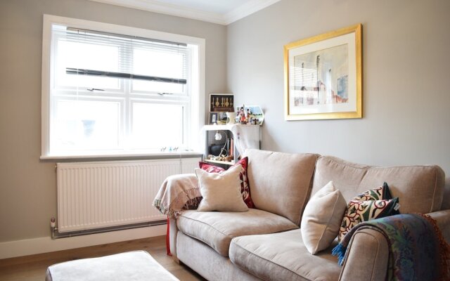 Spacious 1 Bedroom Apartment in Camberwell