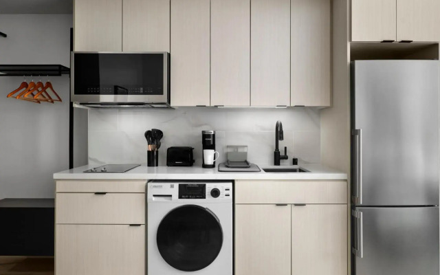 Sentral Gaslamp Quarter