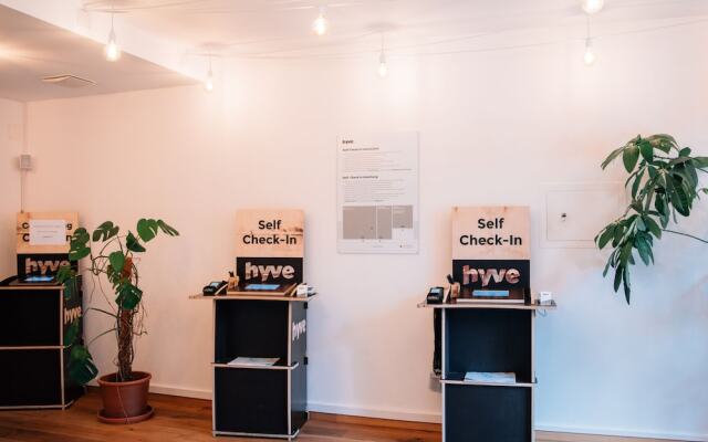 Hyve Hotel Basel - Hostel