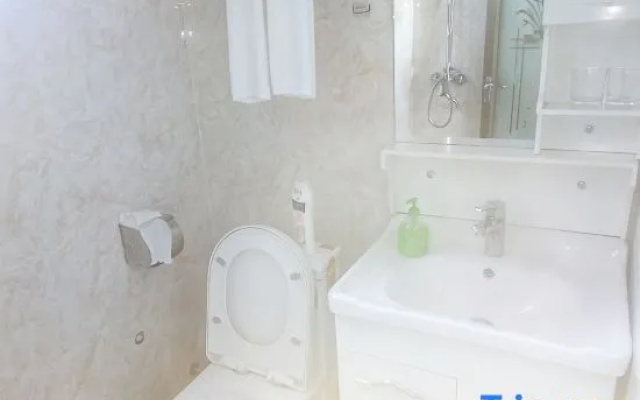 Lishui Ancient Village Xinyuan Homestay – Bathroom – Lishui