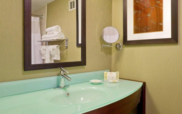 Doubletree by Hilton Monroe Township Cranbury