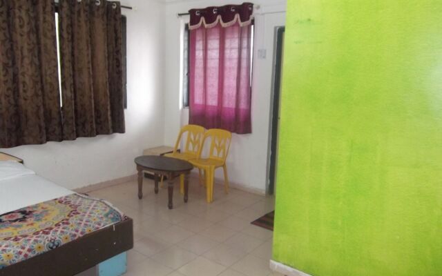 Samruddhi and Shree Inn Lodge