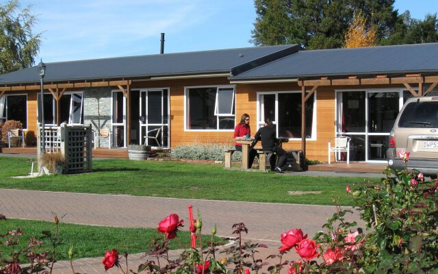 Tasman Holiday Parks - Te Anau