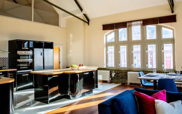 Stunning Maisonette - 3 bed - 3 Bath