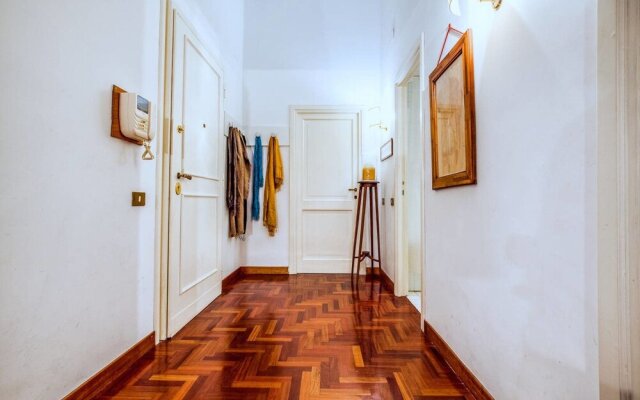 Well Decorated Flat With Amazing Central Location!