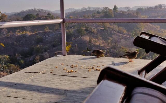 The Sky Imperial Jungle Camp Resort