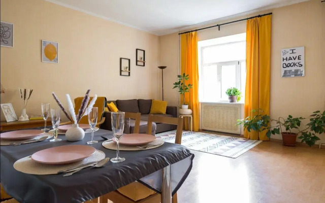 Апартаменты Spb2Day на набережной реки Мойки 18