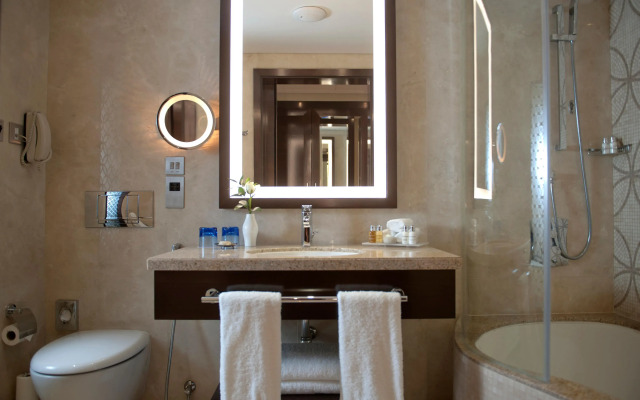 Crowne Plaza Hotel Deira 2