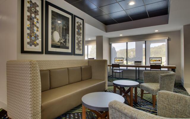 Holiday Inn Express Horse Cave by IHG