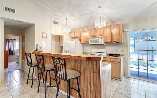 Seashell Memories 2 Bedroom Home by RedAwning