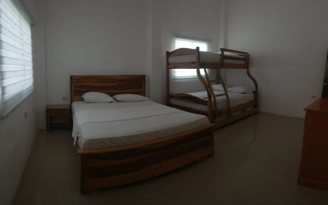 Hostal Palmeras Playa Milina