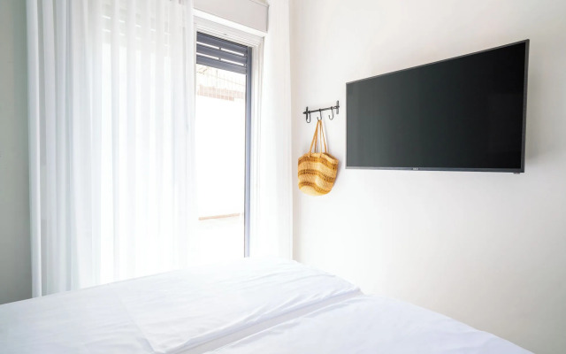 Tranquil Stay Near Beach by Sea N' Rent