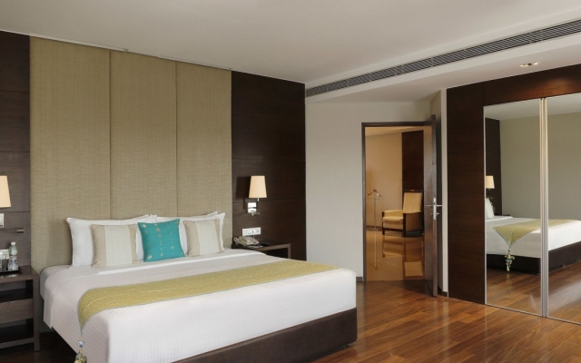 Grand Mercure Vadodara Surya Palace Hotel