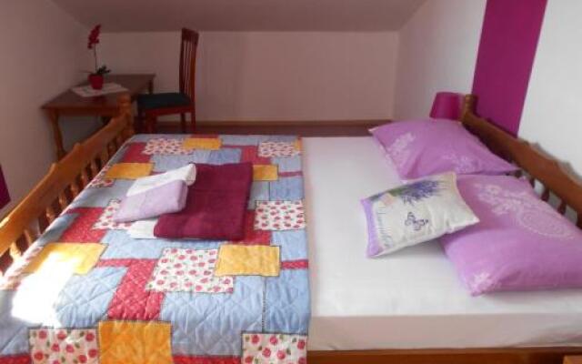 Apartment Olive House Rab