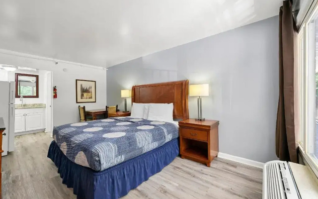 Budgetel Inn and Suites