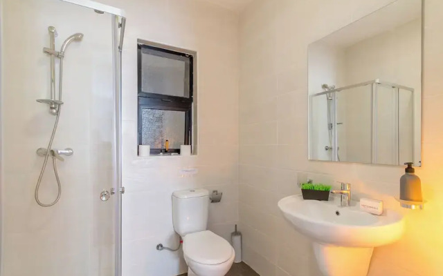 Villa Swieqi with shared rooms 6
