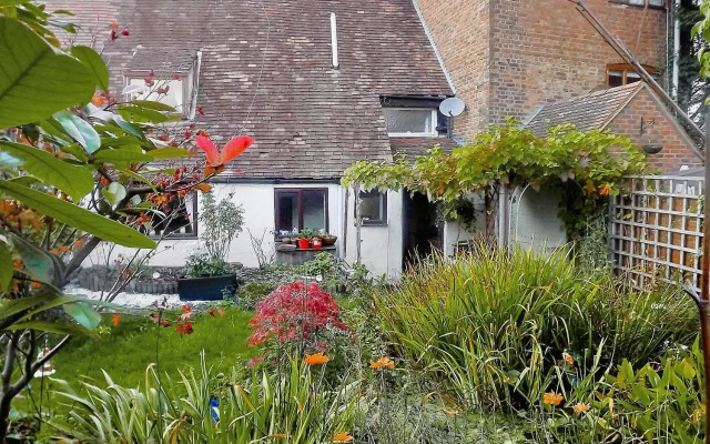 The Hideaway Cottage