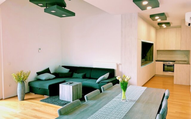 Luxury Sea View Apartment