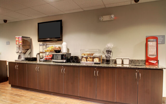 Microtel Inn & Suites by Wyndham Tuscaloosa Near University