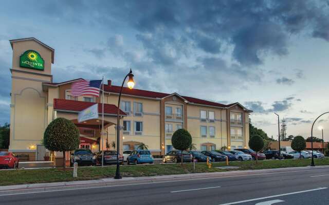 La Quinta Inn & Suites by Wyndham Tampa Bay Area-Tampa South