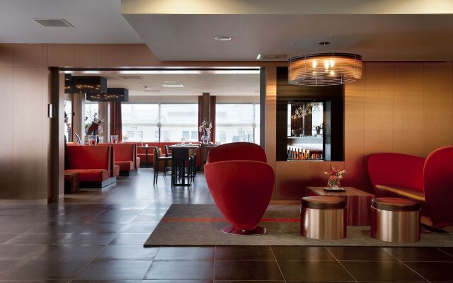 Holiday Inn Eindhoven Centre by IHG