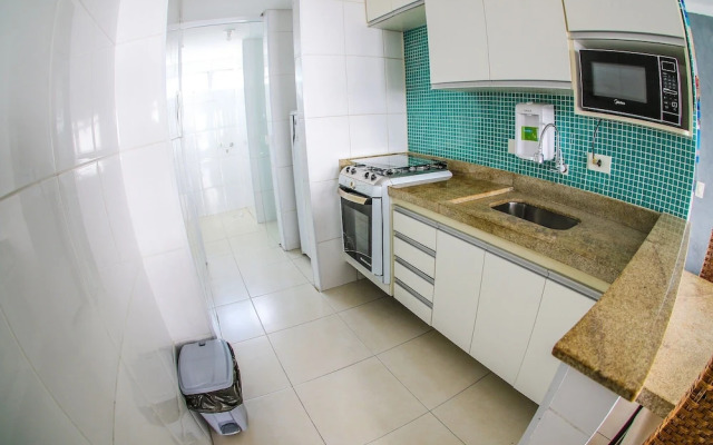 Pé na areia do Guarujá - Praia do Tombo (F)