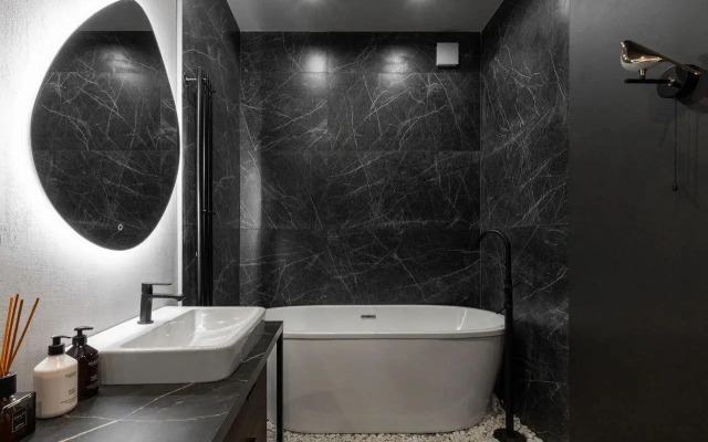 Уникальная Вилла на берегу озера