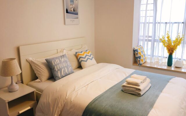 Coastline International Apartment