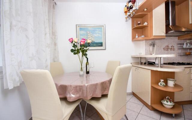 Apartment Luce