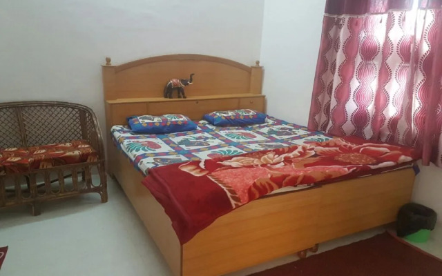Vinayak Guest House