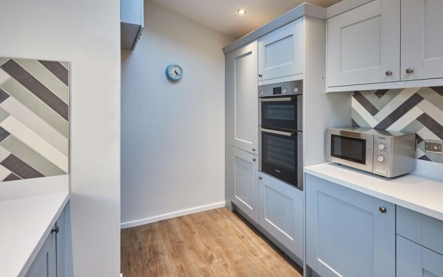 Host Stay Cheviot House