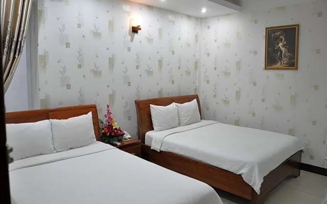 Sky Luck Hotel