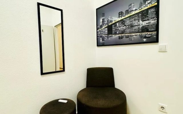 4BR Stay for 8 Near FAC Stadium