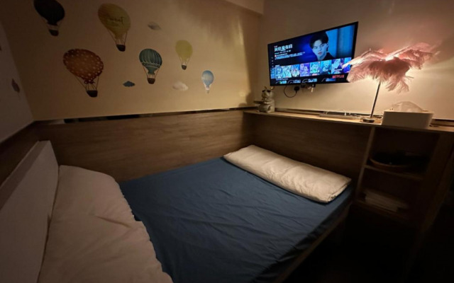 Paris Guesthouse