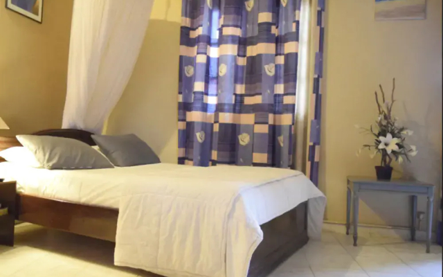 Fana Hotel