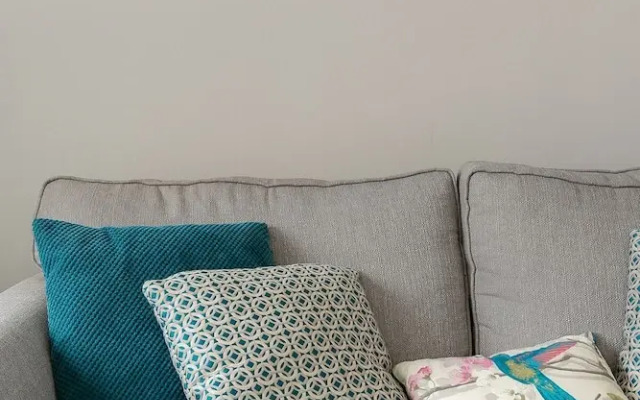 KVM - Peacock Apartment