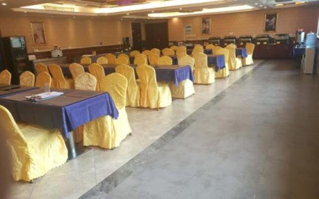 Vienna Hotel ( Shenzhen Fuyong Bridge Branch)