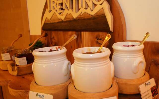 Apart-hotel Adler Moena