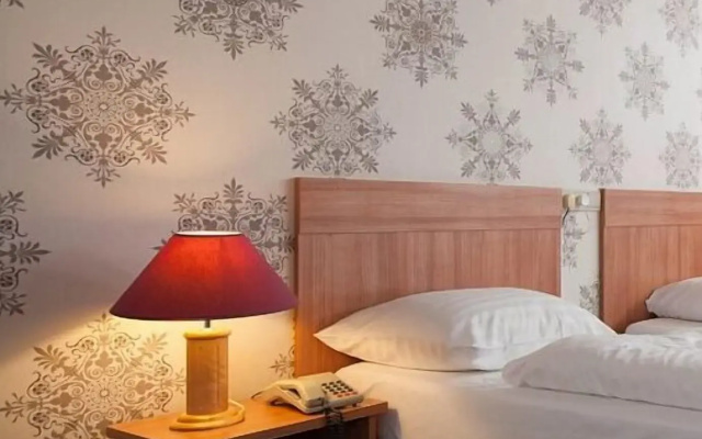 Rho Hotel