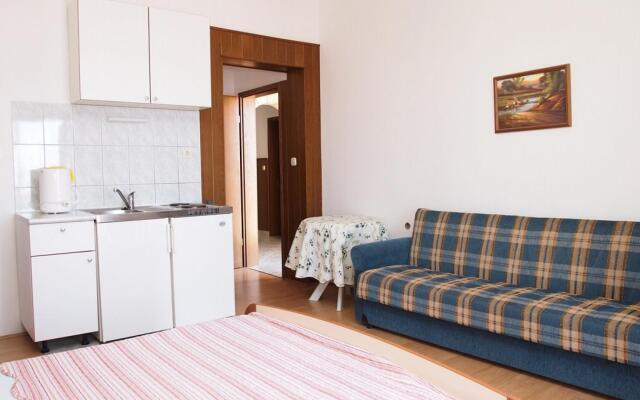 Ruza - SA6(2+1) in Makarska